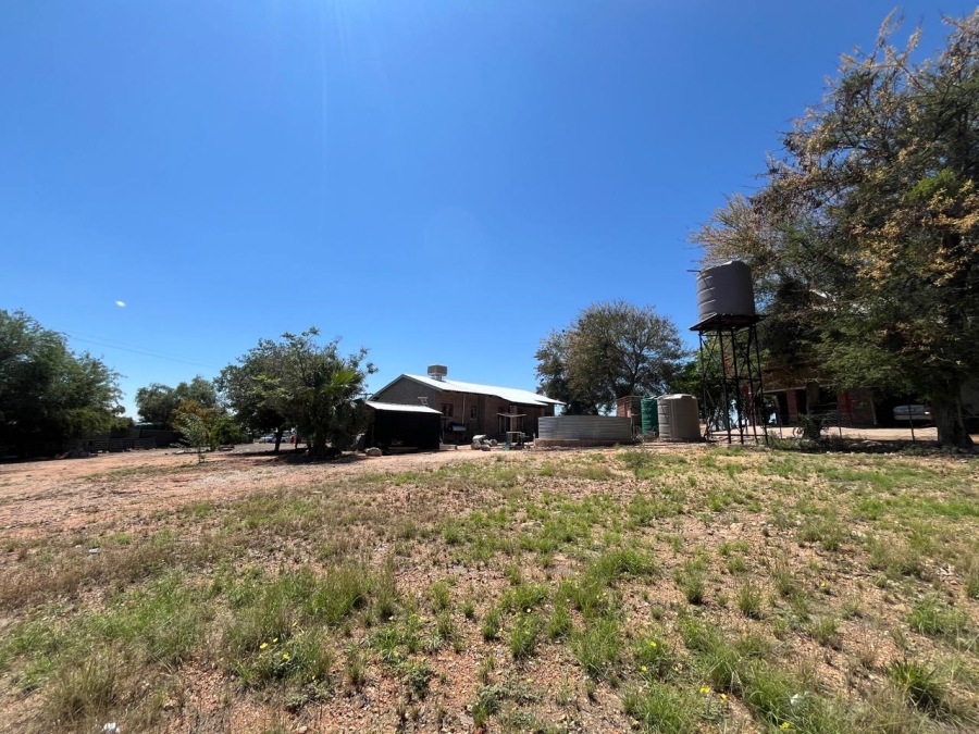 2 Bedroom Property for Sale in Upington Rural Northern Cape